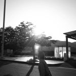 逆光　モノクロ　230509 (1 - 1)